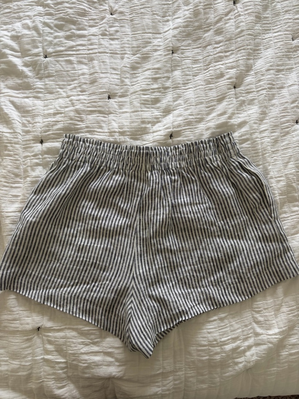 100% linen Reformation Gray and White Striped High-Waist Shorts - Picture 3 of 5
